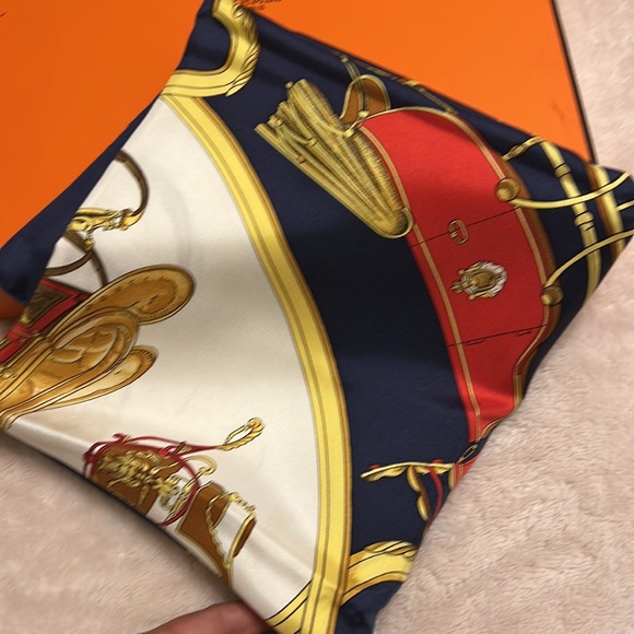 Hermes scarf - Picture 7 of 7